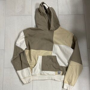 BDG sweatshirt size large